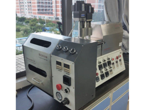 2Cr13 Mould Board Automatic Bottle Blowing Machine 150kg Mold Clamping Force